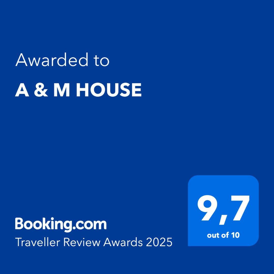 דירות מונליה A & M House מראה חיצוני תמונה