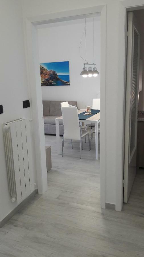 דירות מונליה A & M House מראה חיצוני תמונה